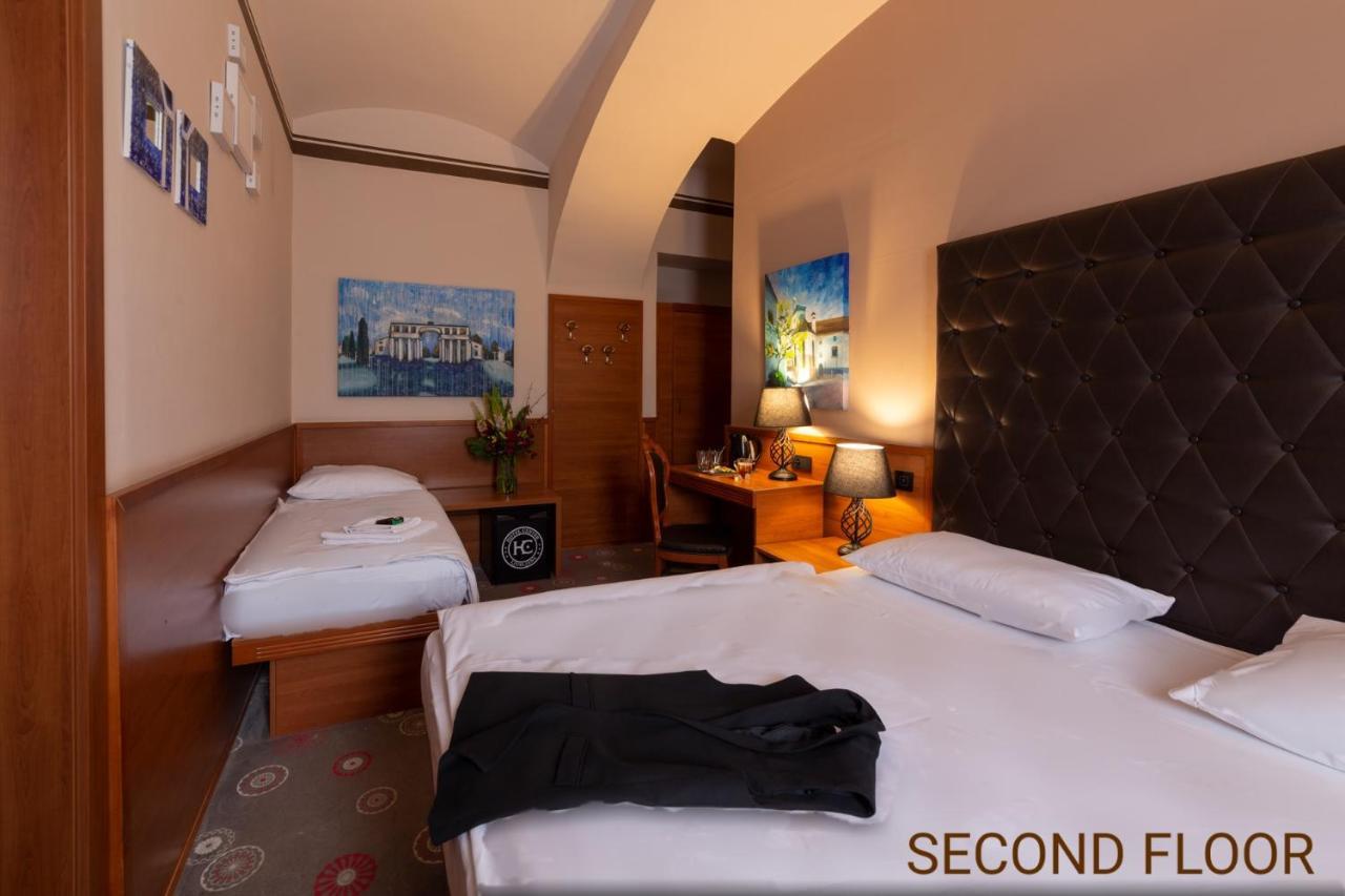 Center Ljubljana Hotel Ngoại thất bức ảnh